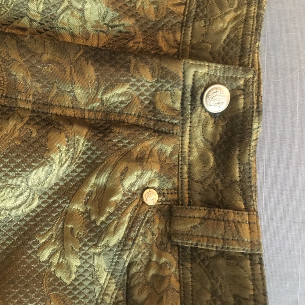 GIANNI VERSACE Gold Patterned Men's Chinos
Jeans